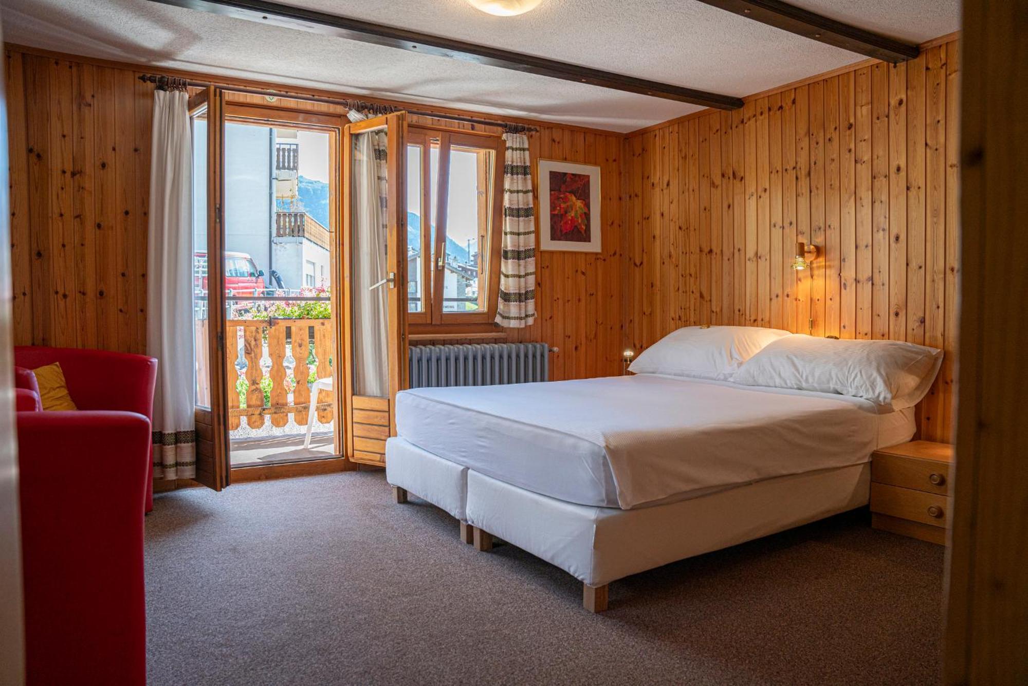 Alte Bock 2.0 Bed and Breakfast Grächen Eksteriør billede